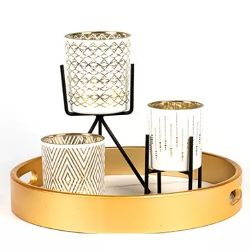 Luksusliku mustriga klaasist küünlahoidik