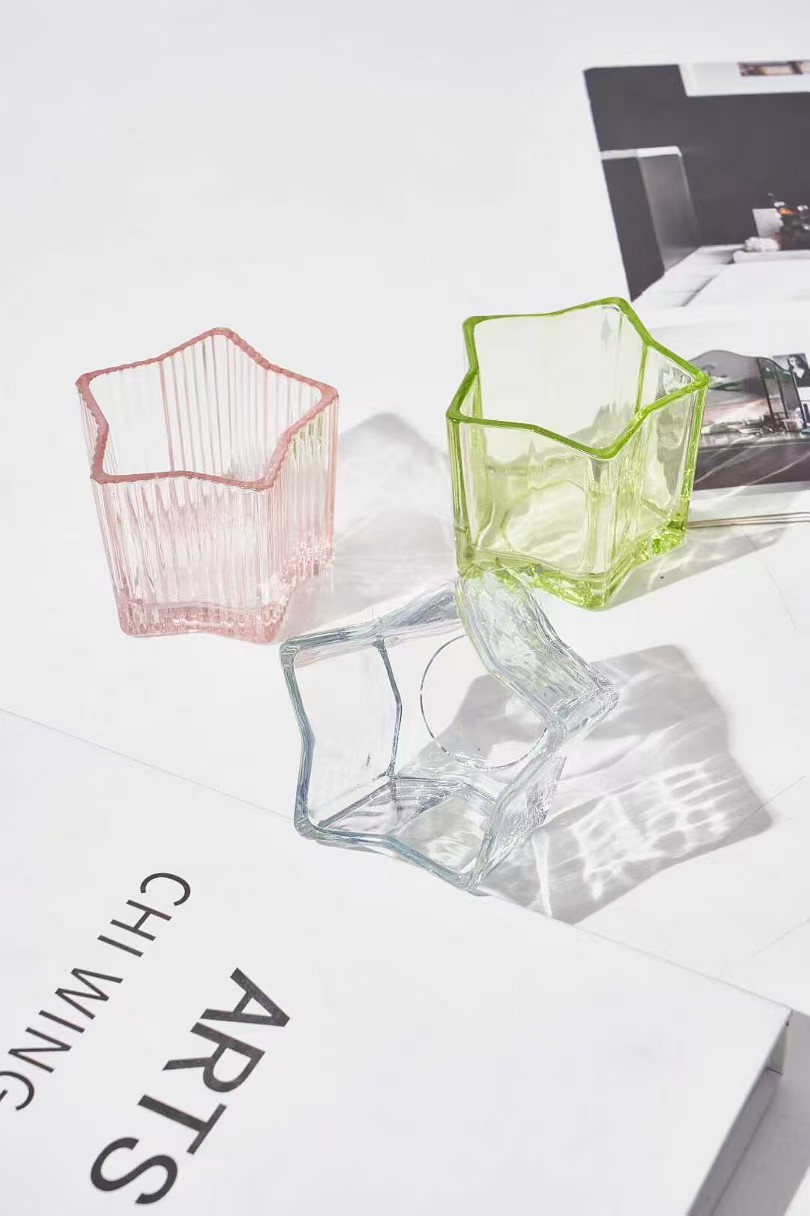 Tähekujuline klaasküünlahoidja